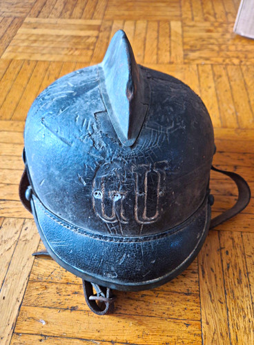 Deutscher feuerwehrhelm - feuerwehrhelm, um